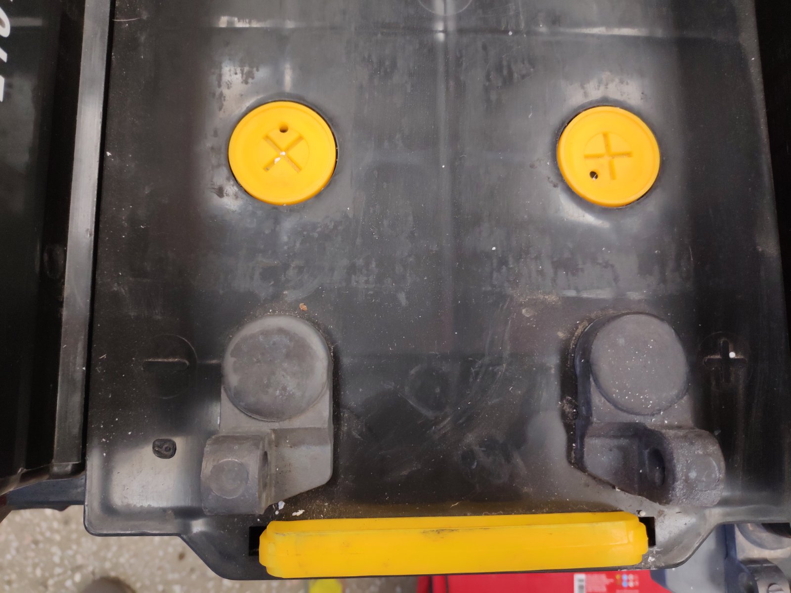 АКБ Тюмень 190 а/ч (болт)